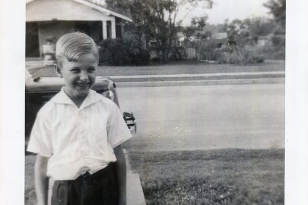 Photo of Lawrence Dausin